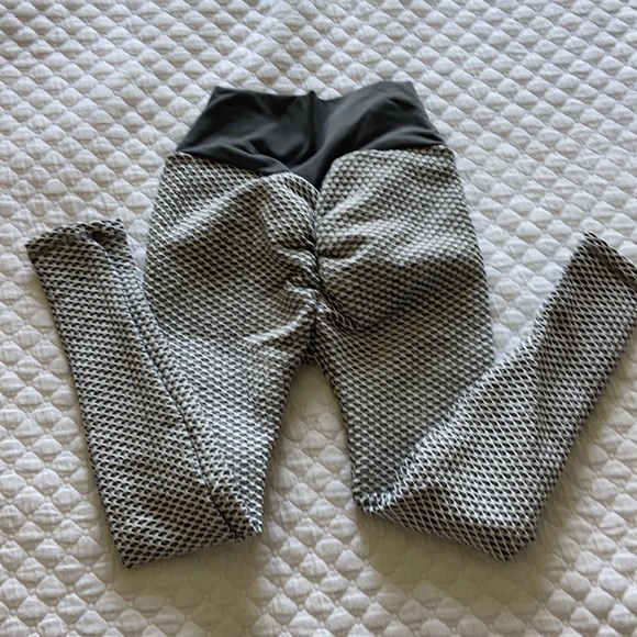 Tictok pants - Picture 1 of 3